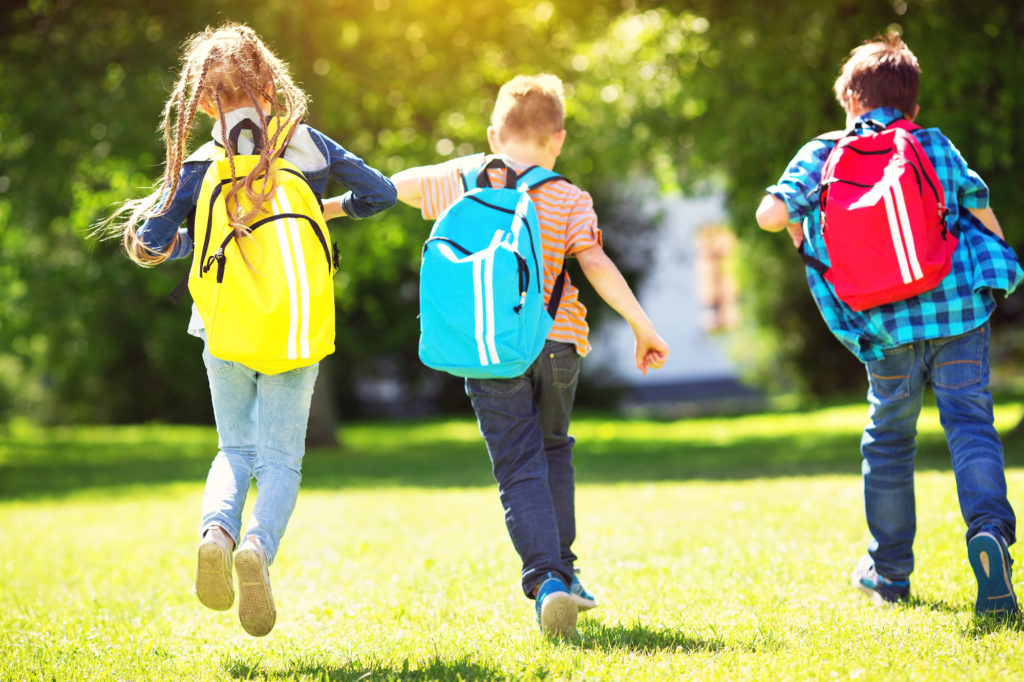 mochilas escolares y salud de los pies